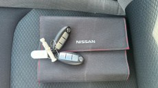 Nissan Qashqai 1.3 DiG-T N-Connecta 5dr [Glass Roof Pack] Petrol Hatchback